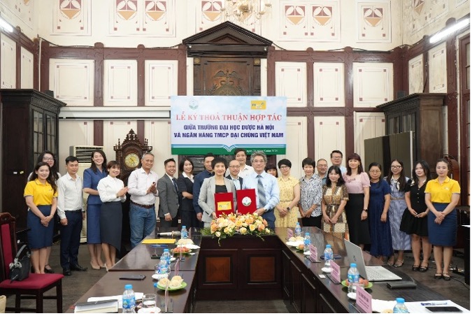 Lễ Ký kết thỏa thuận hợp tác giữa Trường Đại học Dược Hà Nội và Ngân hàng TMCP Đại Chúng Việt Nam (PVcomBank)